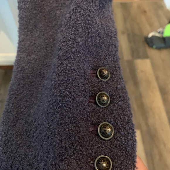 Tahari viscose and wool Boucle blazer‎  worn once - Picture 4 of 5